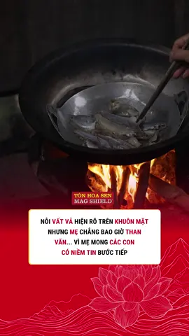 Nỗi vất vả hiện rõ trên khuôn mặt nhưng mẹ chẳng bao giờ than vãn... vì mẹ mong các con có niềm tin bước tiếp #hoasengroup #maiamgiadinhviet #hoasenhome #tonhoasen #hsg 