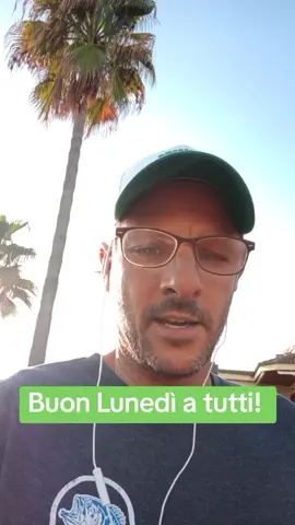 chi ben comincia è a metà dell'opera. Buon inizio settimana e auguri voi. 