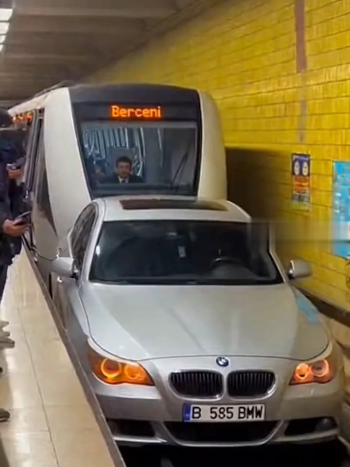 You cant park there mate
