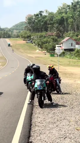 stress release🍃 #ninjarrold #galawstyle #2stroke #touring #ninjarr 