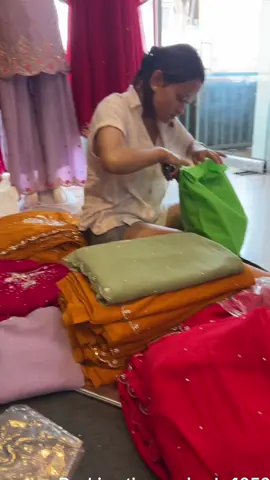 Only 1050#yoursboutique2 #tiharspecial #sari #worldwide #wholesale 