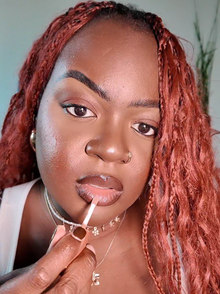 Tala beauté ✨️  Après avoir fini tout ton argent dans le make-up à Londres 😂 #londres #londontiktok #fyp #BeautyTok #makeup 