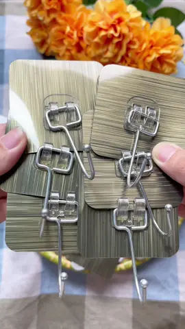 Trả lời @shop mỹ nữ giá rẻ  Combo 50 cái móc dán tường Chỉ 45K trợ phí ship  #mocdantuongdanang #mocdantuongchiuluc #mocdantuong 