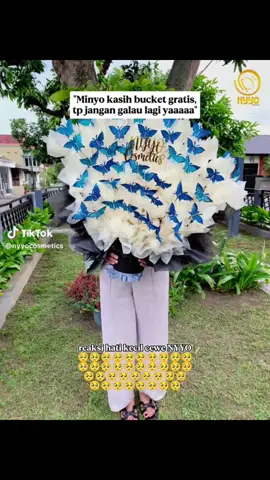 maaciii minnn bukettnyaa😋💙🦋🥰 ada yang dikirimin bukett kupu” juga ga disinii?😍🦋@NYYO Cosmetics 
