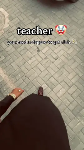 degree 🤡😂#foryoupage #foryou #viral #viralvideo #fyp 