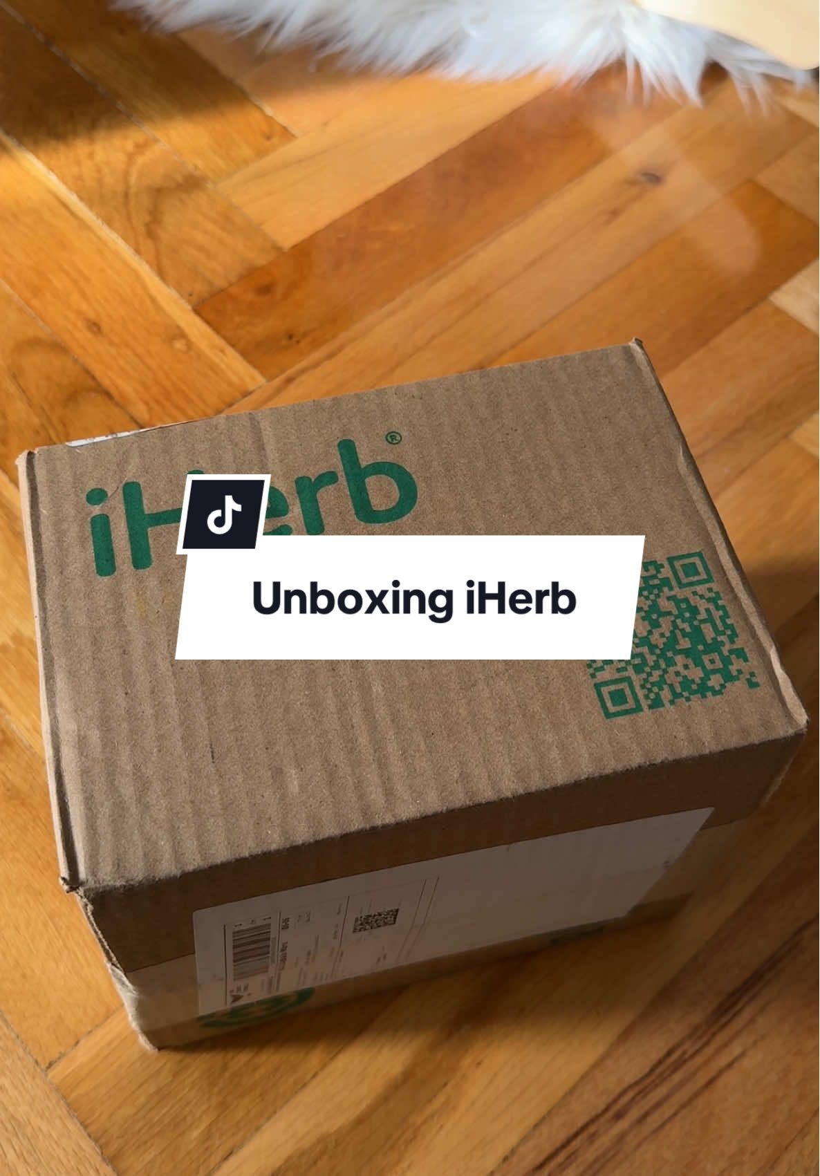 Unboxing IHerb   #iherb #fy #fyp #mamicipetiktok #tiktokromania 