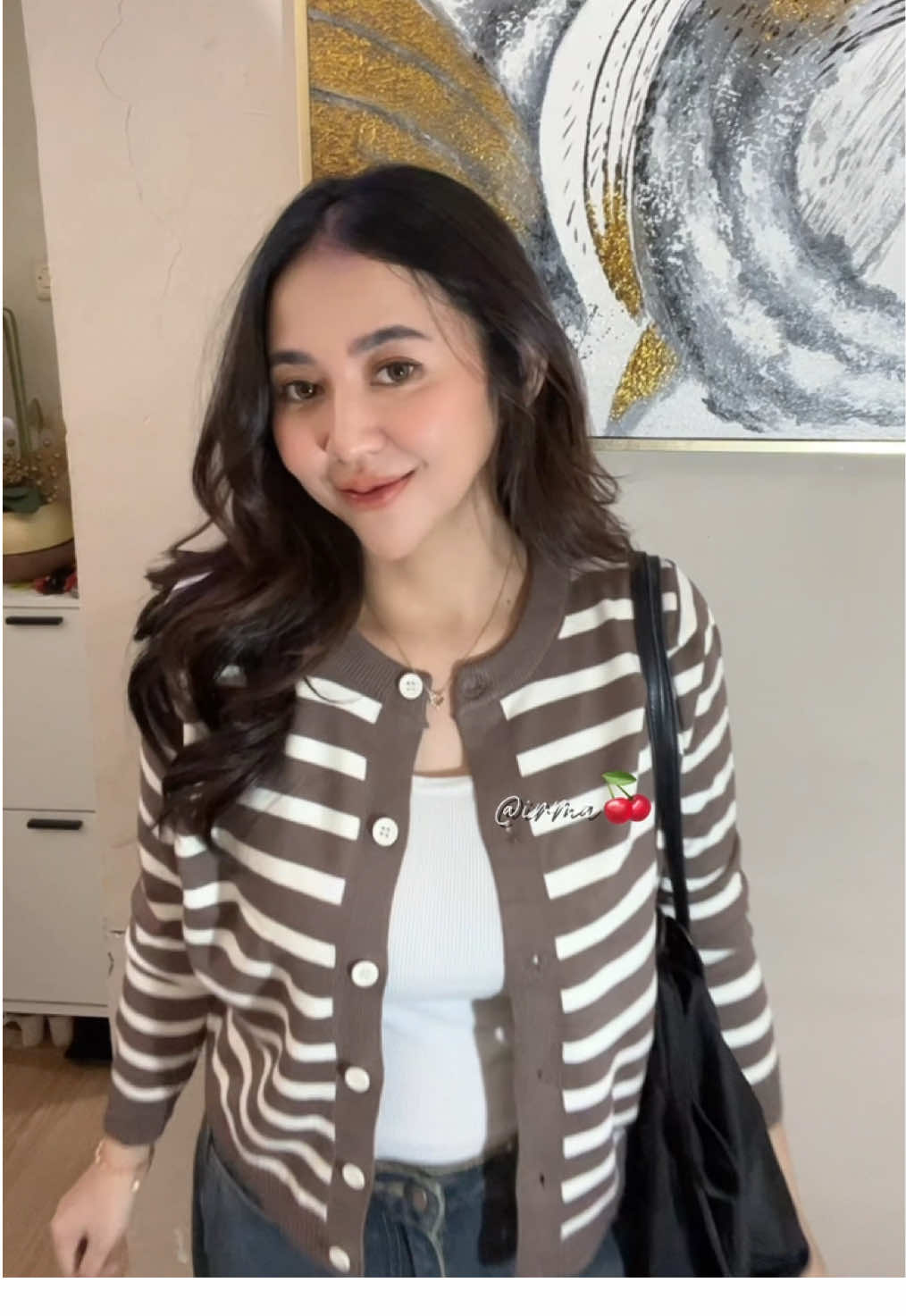 Simple outfit bahan nya lembut yah ❤️‍🔥#kardigan #stripe #outfitideas #atasanwanita 