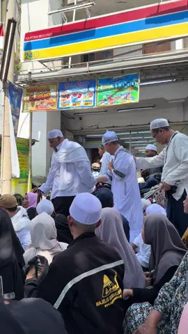 Ente kadang kadang juga hadir #fyp #viraltiktok #haulsolo #solo #terkini 
