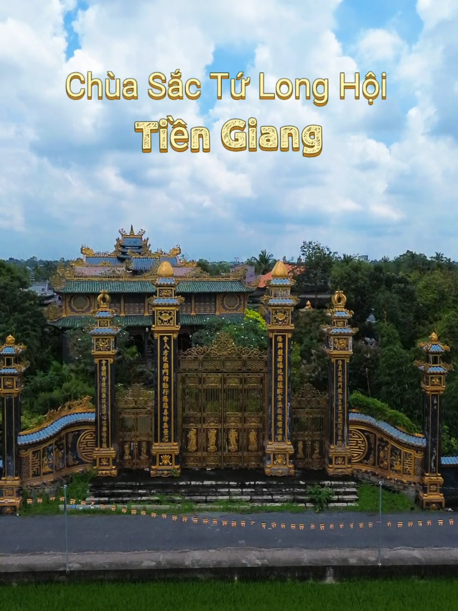 Chùa Sắc Tứ Long Hội, Tân Hòa Thành,Tân Phước,Tiền Giang cũ. Ngôi chùa xây với thiết kế Trung Hoa cổ kính giữa vùng quê mang lại cảm giác yên bình thanh tịnh khi đến đây có cảm giác khó tả...! #chùa 