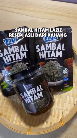 Jom cuba makanan tradisi orang Pahang confirm akan repeat lagi 🤩🔥 dapatkan Sambal Hitam Laziz di beg kuning atau masuk live sekarang! #sambalhitamlaziz #sambalhitam #sambalhitampahang #foryou 