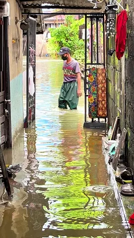 Kahit mataas ang baha hndi kana mababasa dahil sa floodbootspants nato #waterproofpants #waterproofboots #floodboots #floodpants #fyp 