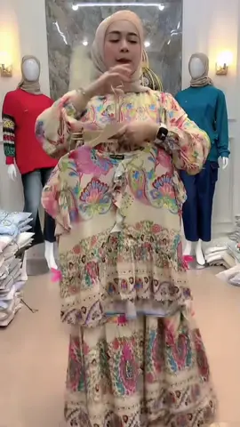 Setelan Gemyla Exclusive By Vanos #setelanwanita #setelankekinian #onesetwanita #onesetpremium 