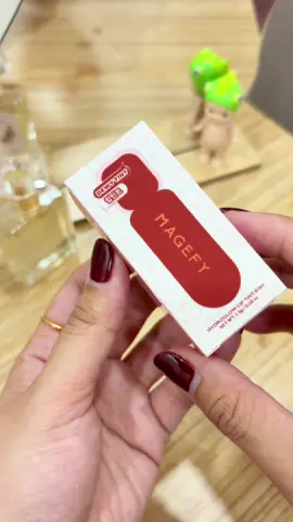 It’s a lightweight, hydrating lip tint that gives a natural, dewy finish with a sheer wash of color. @magefy.ph 💕 #magefy #dewyliptint #glossylips #liptint #hydratinglipgloss 