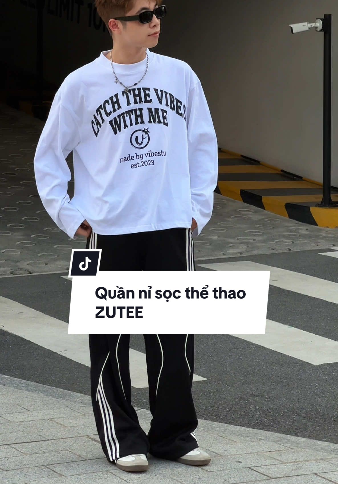 Quần nỉ 2 da phối lẻ sọc Zutee #xuhuong #myoutfit #muataitiktok #quanni #zutee 