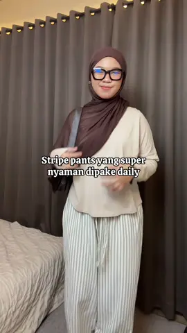 Nyaman bangt asli#stripedpants #celanakatun #dailypants #rekomendasicelanawanita #ootdfashion 