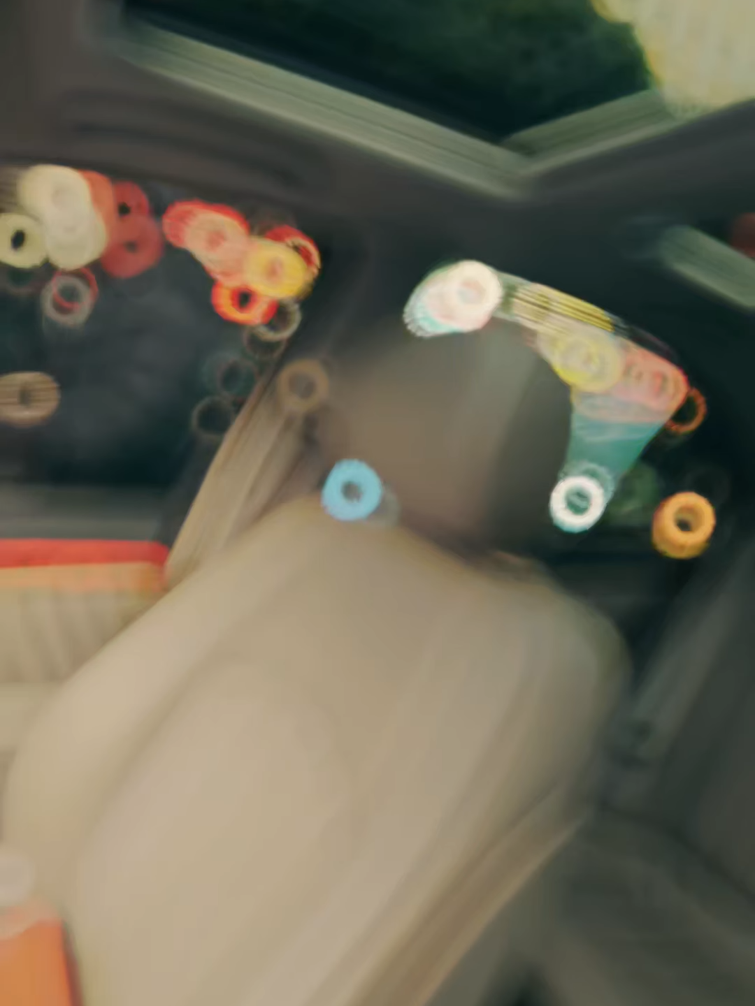 Tiền không mua được tất cả, nhưng thiếu tiền thì chẳng làm được gì