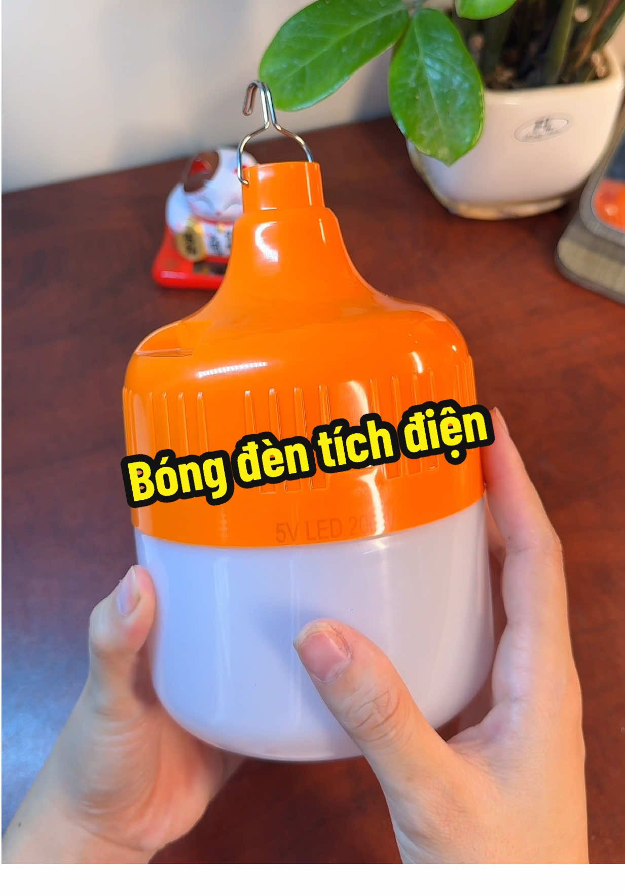 Bóng tích điện 200w càn thiết lắm luôn #bongdentichdien200w #dentichdien #bongtichdiensieusang #bongdentichdien  @Yến Chợ Xép 🎒  @Yến Chợ Xép 🎒  @Yến Chợ Xép 🎒 