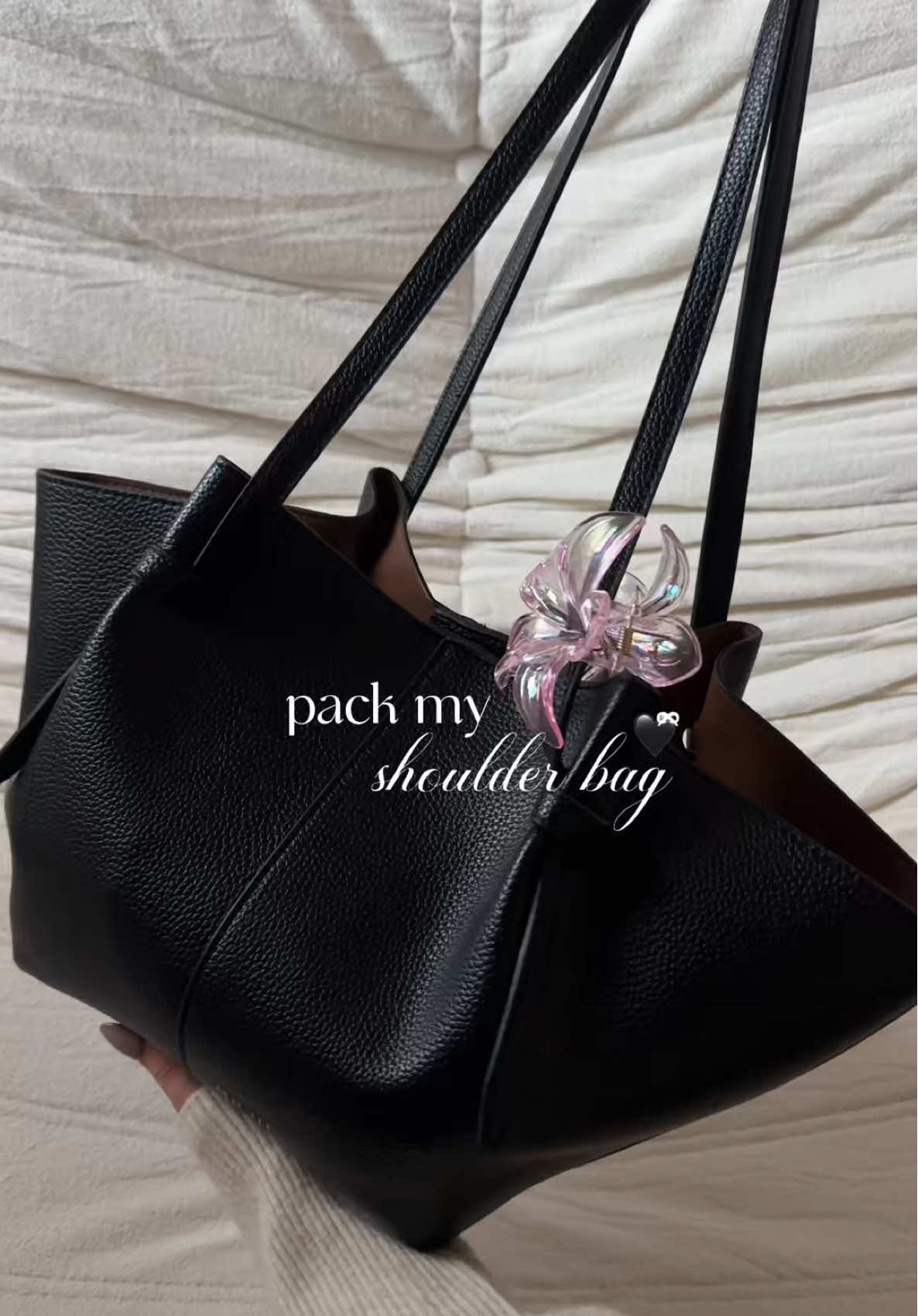 my new everyday tote bag has arrived! 🖤💫 #pebblebag #shoulderbag #totebag #womensbag #michibag