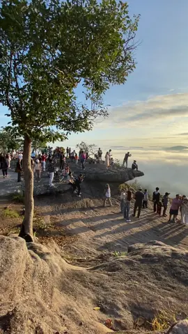 #อุบลราชธานี #ผาชนะได ⛰️🤍