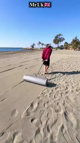Beach Cleaning Finds. #creatorsearchinsights #viralvideo #foryoupage #beachvibes #beachcleaning @TikTok @tiktokglobal @TikTok UK @tiktok creators @tiktokshop_ph @TikTokworldwide