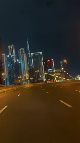 suhani dagar mein tumhari nazar mein 🤗 ##dubai ##dubailifestyle ##uae #nice ##Dubai.official_1