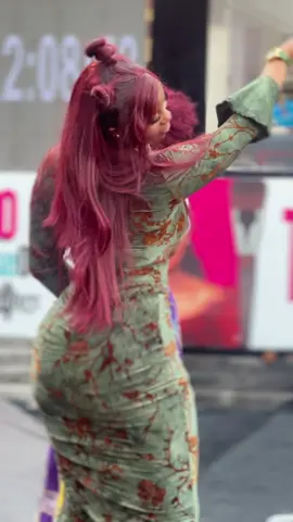 Before the win, it was all vibes and good energy 💃🏾✨ @symply_tacha had just glammed up @king_mitchy and they brought the fire! #TachaGWR #KingMitchy #JujuTheWineGuy#GoodVibesOnly 