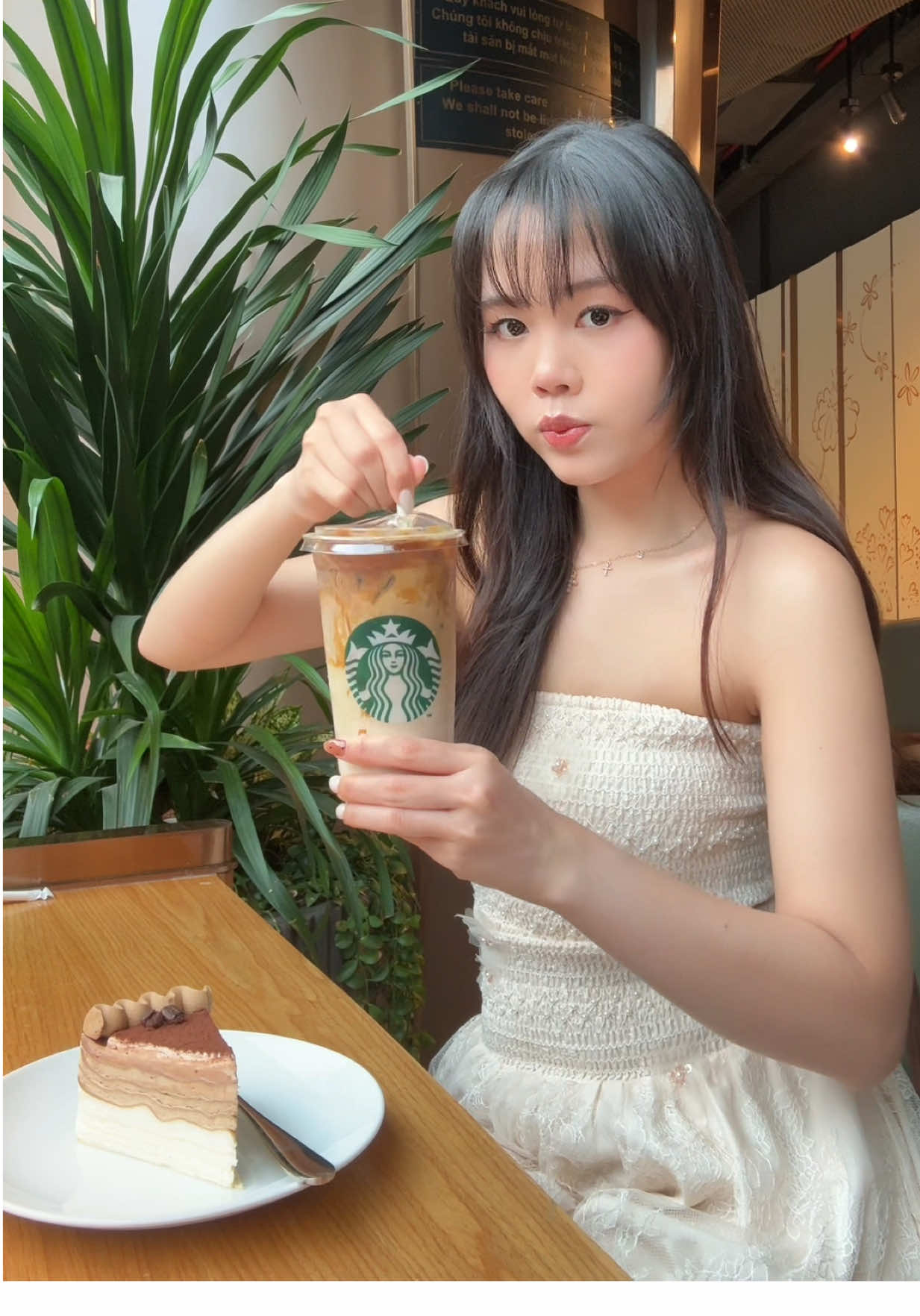 Lần đầu tiết lộ kỷ niệm x.ấu h.ổ đội 👖 của bản thân khi ngày uống 3 cữ matcha latte. Nhưng tui đã có bí kíp để tự tin ăn uống rùi nè  #meomaylanh #viral #dailyvlog #linktovietnam #ngt 