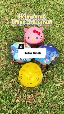Lucu banget ga sih, anak auto Happy pake helm ini😍 #belihelmsni #helmetloversindonesia #helmanak #kacapilot #helmsni 