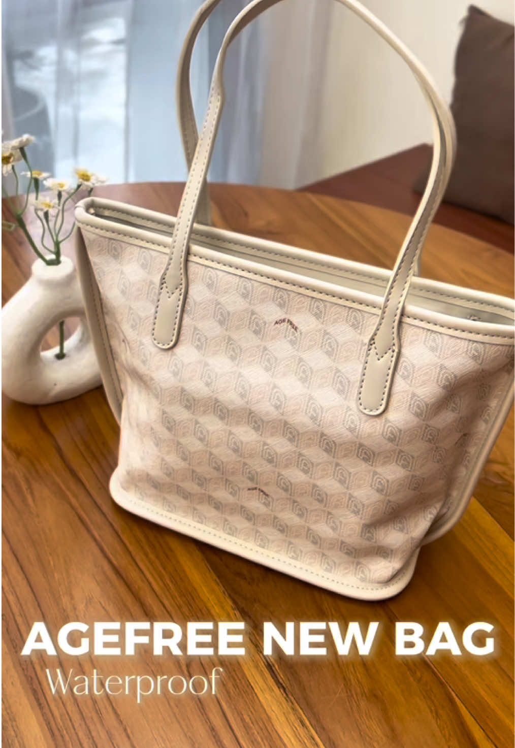 Sleek, sturdy, and stunning — meet your new everyday essential 🤍  #fyp #agefree #freeclassic #agefreefreeclassic #taswanita 