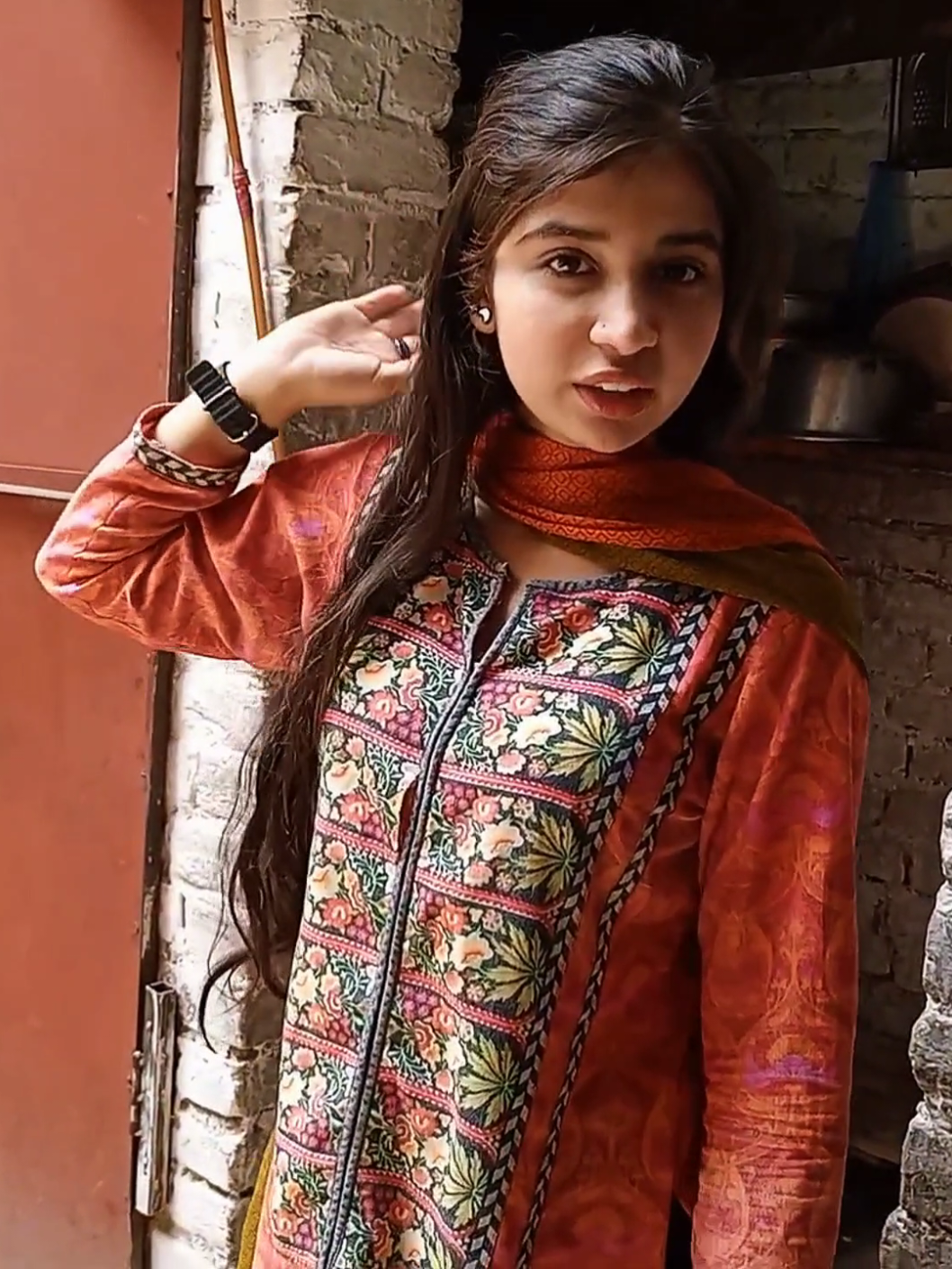 Rabia simple pareshan kyun hai 💔 #foryoupage #schoolgirl #rabiasimple24 #1million #villagegirl 