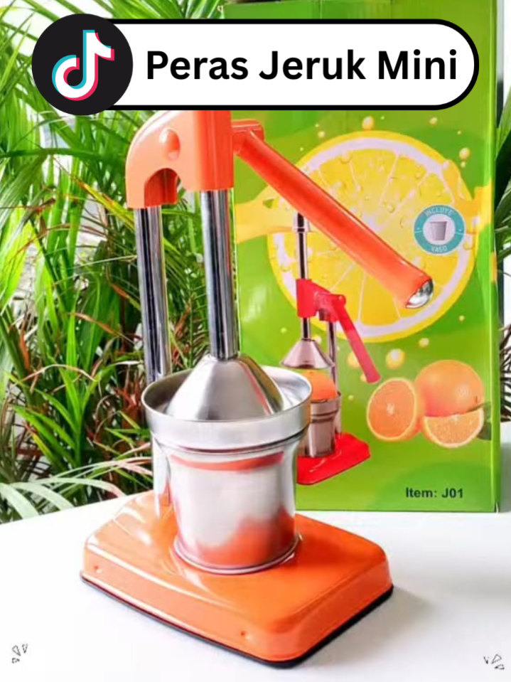 Alat peras jeruk mini adalah peralatan dapur praktis yang digunakan untuk memeras jeruk, lemon, atau limau secara manual. Terbuat dari bahan plastik atau stainless steel yang ringan namun kuat, alat ini dirancang dengan bentuk kecil dan ergonomis sehingga mudah digenggam serta digunakan di mana saja. #viral #fyp #simpel #murah #jeruk #alatperasjeruk #perasjeruk #esjeruk