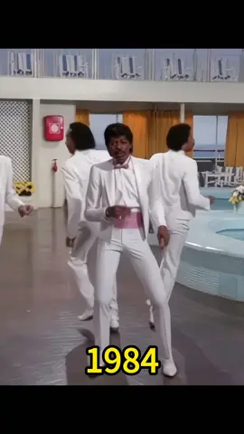 🎩💃 “Class, soul, and respect — The Temptations taught us how to treat love right. 💖✨ #TheTemptations #TreatHerLikeALady #SoulLegend #MotownVibes #OldSchoolCool    ”