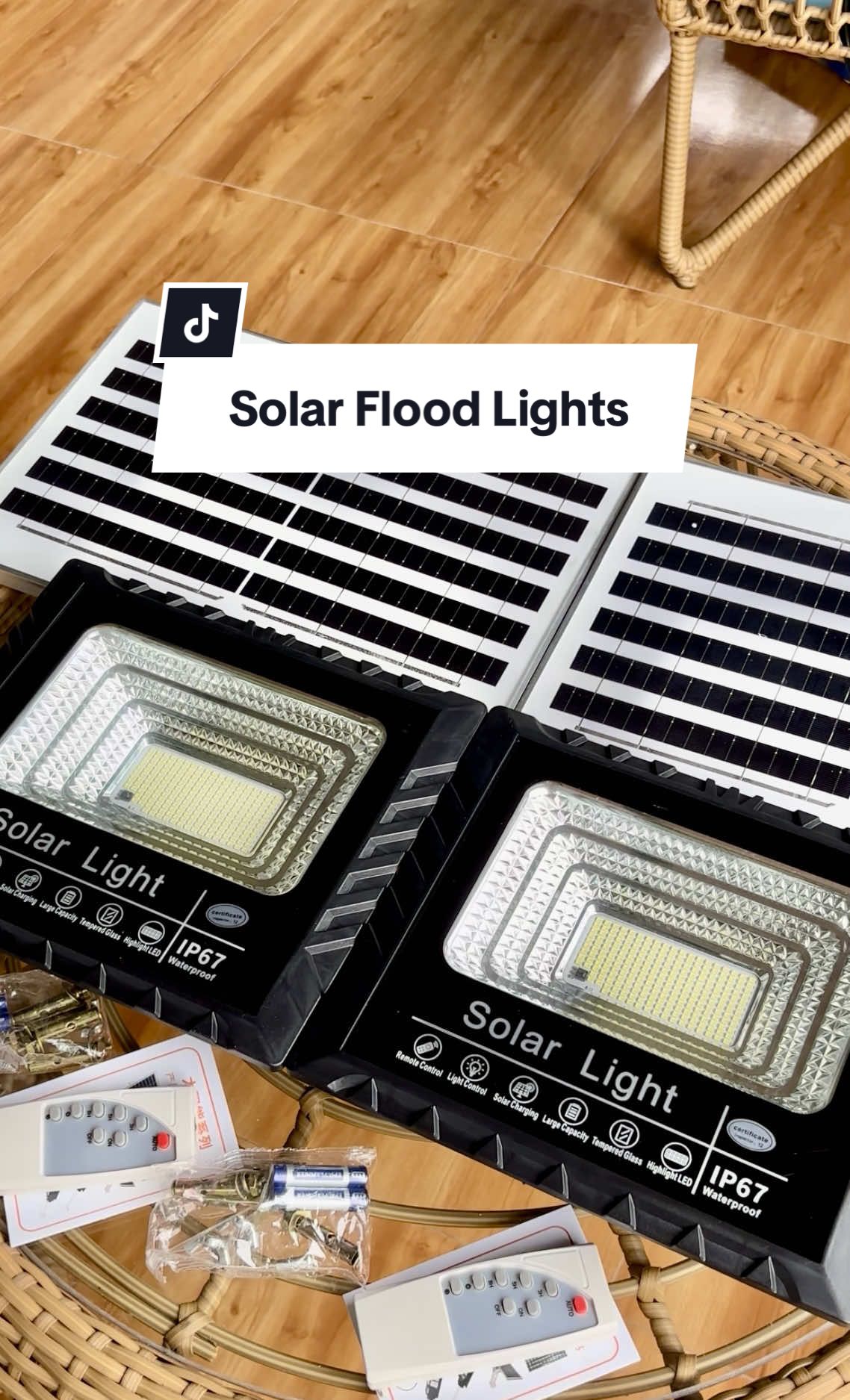 Solar Flood Lights Outdoor #solarlights #solarlight #solarfloodlight #tipidkuryente #solarpower 