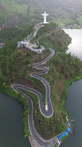 #sibeabeasamosir_sumaterautara  #samosir  #droneshot  #viewlangit 