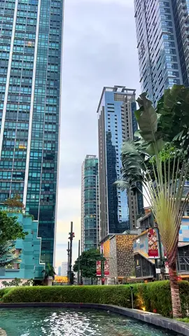 Missing BGC! ✨ #bgc #bonifacioglobalcity #uptownmall 