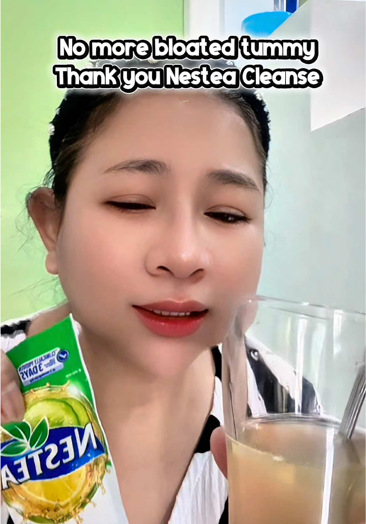 NO MORE BLOATED TUMMY feeling ang linis ng tyan ko thankyou Nestea cleanse high in fiber sugar free drink once a day and 10 sachet per box#nesteacleanse #highinfiber #bloated #constipation #creatorsearchinsights 