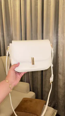 🤍 #tascantik #tasselempang #taswanita 