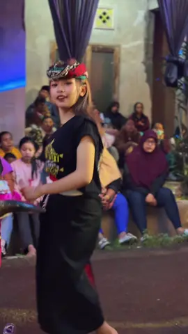 Pasukan mberot bantengan dewi kunti!! @Aurelstecuuu #bantengan #bantenganmalang #mberot 