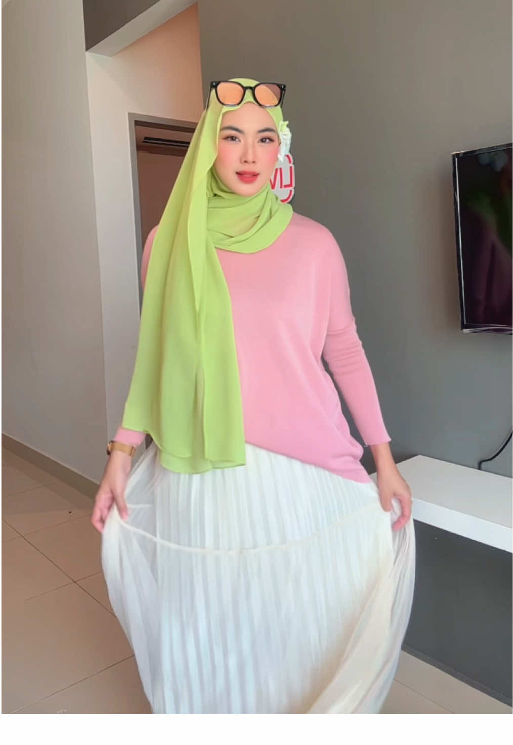 Kalau suka masuk live skrg 😆💚 #bajumurah #foryoupage❤️❤️ #blousedesign #blousewanita #blousemurah 