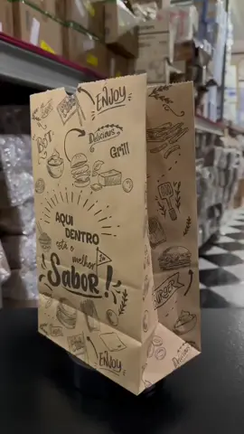 Aqui dentro tem muito mais que lanche… tem amor e sabor em cada mordida! 😋🫶🏻 #LanchePerfeito #DeliveryComEstilo #AmorESabor #SacolinhaKraft #fyp 