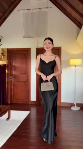 🖤🌌 @Fetishstudio #silkdress #elegant #classystyle #viralvideo #fetishbrand 