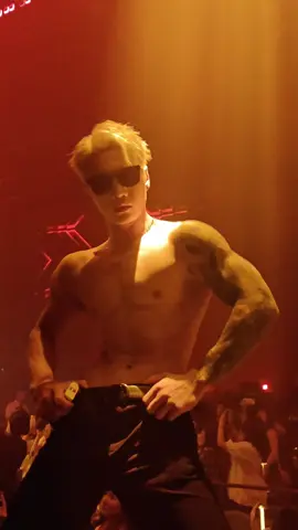 #handsome #hotdouyin #tiktokviral #chinesedance #traideptrungquoc 