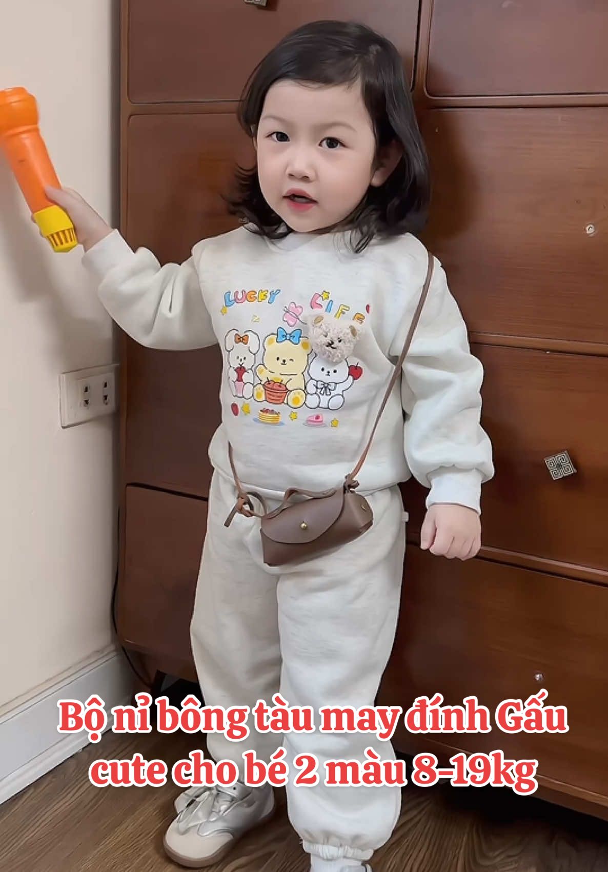 Bộ nỉ bông tàu may đính Gấu cute cho bé 2 màu 8-19kg #TikTokAwardsVN #xuhuong #viral #gaobaby #tucuagaoiu #gaobabystyle #embedethuong♥️ #thoitrangtreem #fyp #gaomacgi #setthudong 