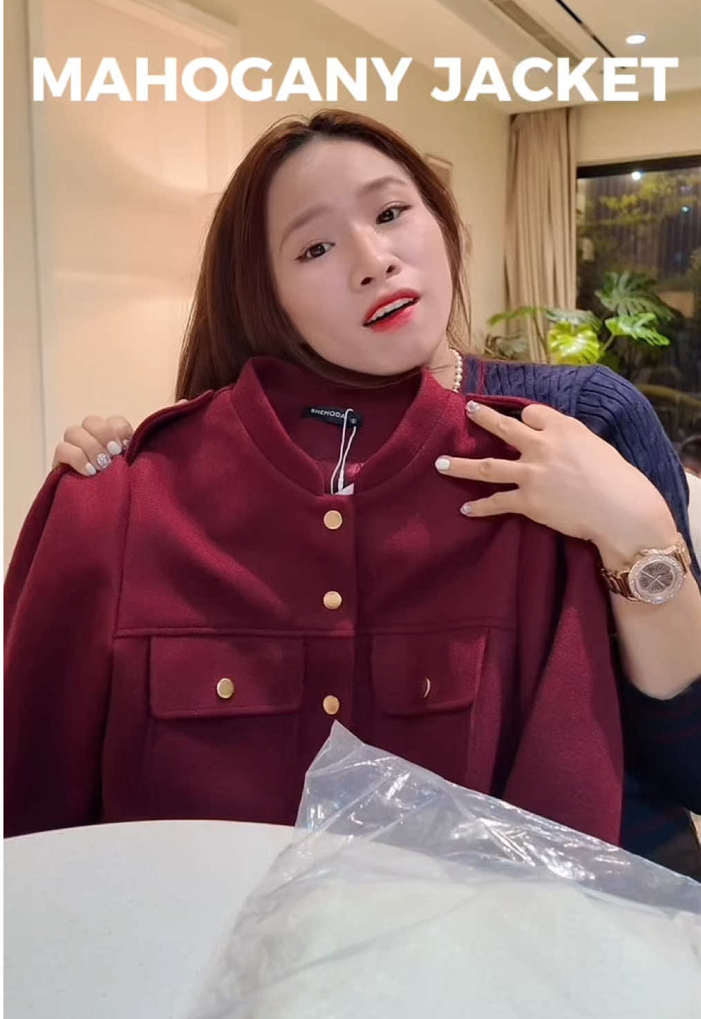 Chiếc áo khoác dạ màu đỏ quá xinh, quá dày dặn cho mùa Đông này 😊 #shemoda #viral #trending #OOTD #outfitideas 