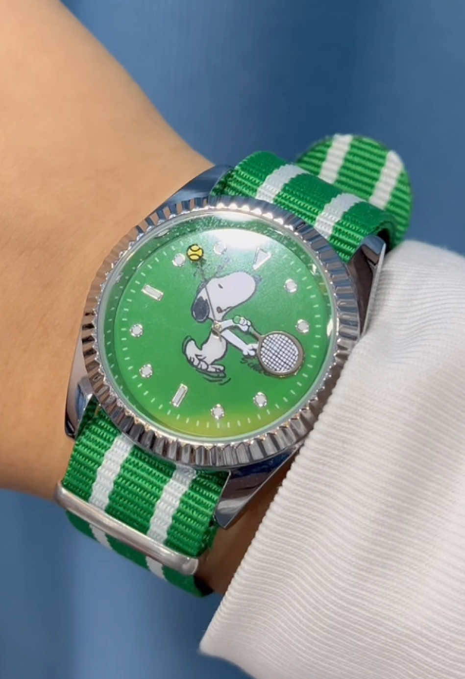 Super stylish and super adorable 💕#watch#snoopy #blindbox#unboxing#miniso#fyp #tiktokshop 