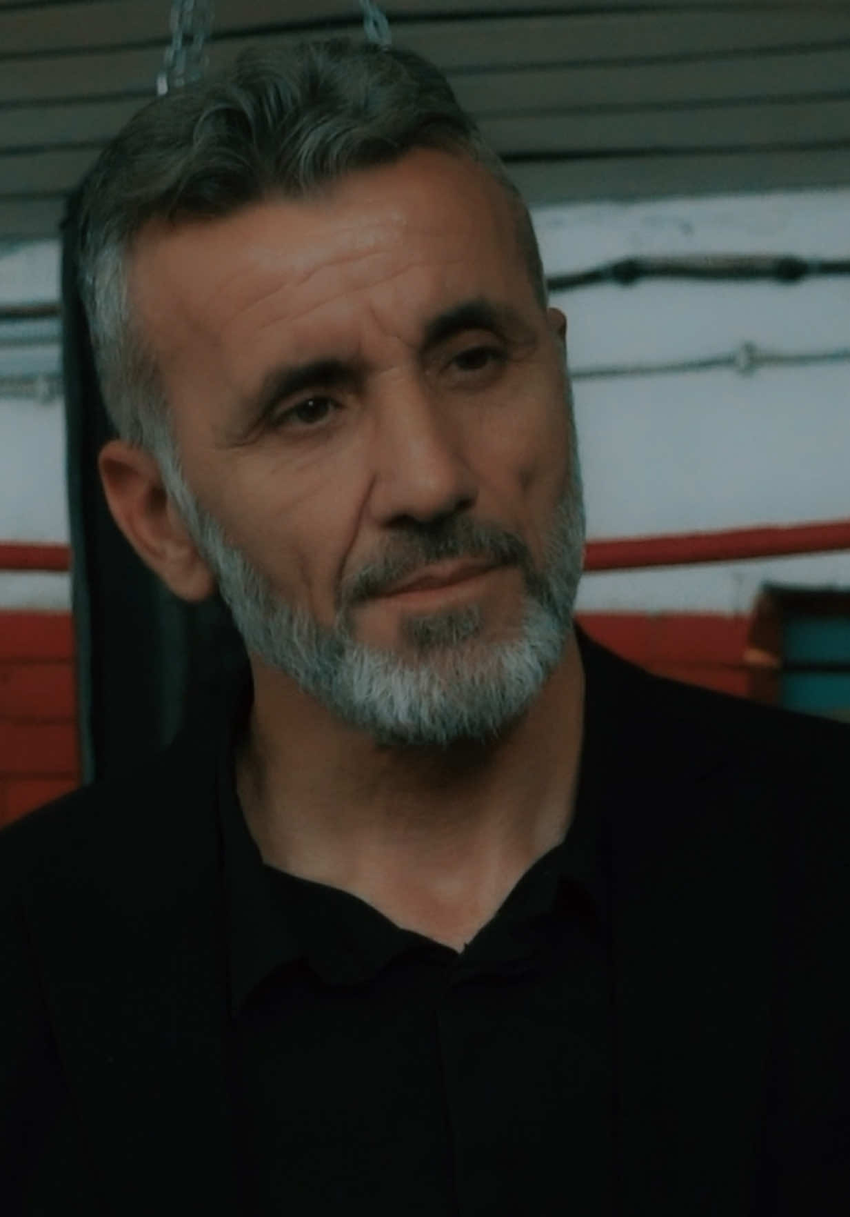 Le ta din se qikën e kujt e ka prek  (Seriali - Dashuri e Lënduar) 💔 #dashurielenduar #foryoupage❤️❤️  @Jetmir Thaqi @Xhelal  Fera actor 