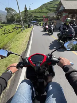 sunday in ciwidey? #vavarioan #varionistyindonesia #sunmoribandung #sunmoryciwidey #fouryoupage 