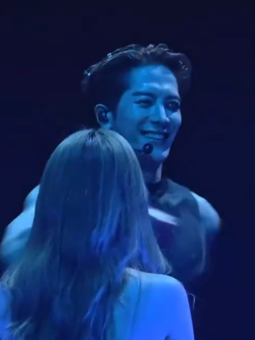 ยิ้มไปเต้นไปแบบนี้ เกินไปมากก #jacksonwang #magicman2worldtour #jacksonwangworldtour #แจ็คสันหวัง #magicman2 