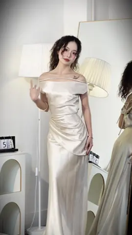 Sang trọng ✨ #TikTokAwardsVN #silkchic #silkdress #xuhuong #damdutiec 