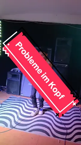 Ich bin für Probleme geboren um für Lösungen zu sterben👀#newcomer #music #berlin #universal @Universal Music 